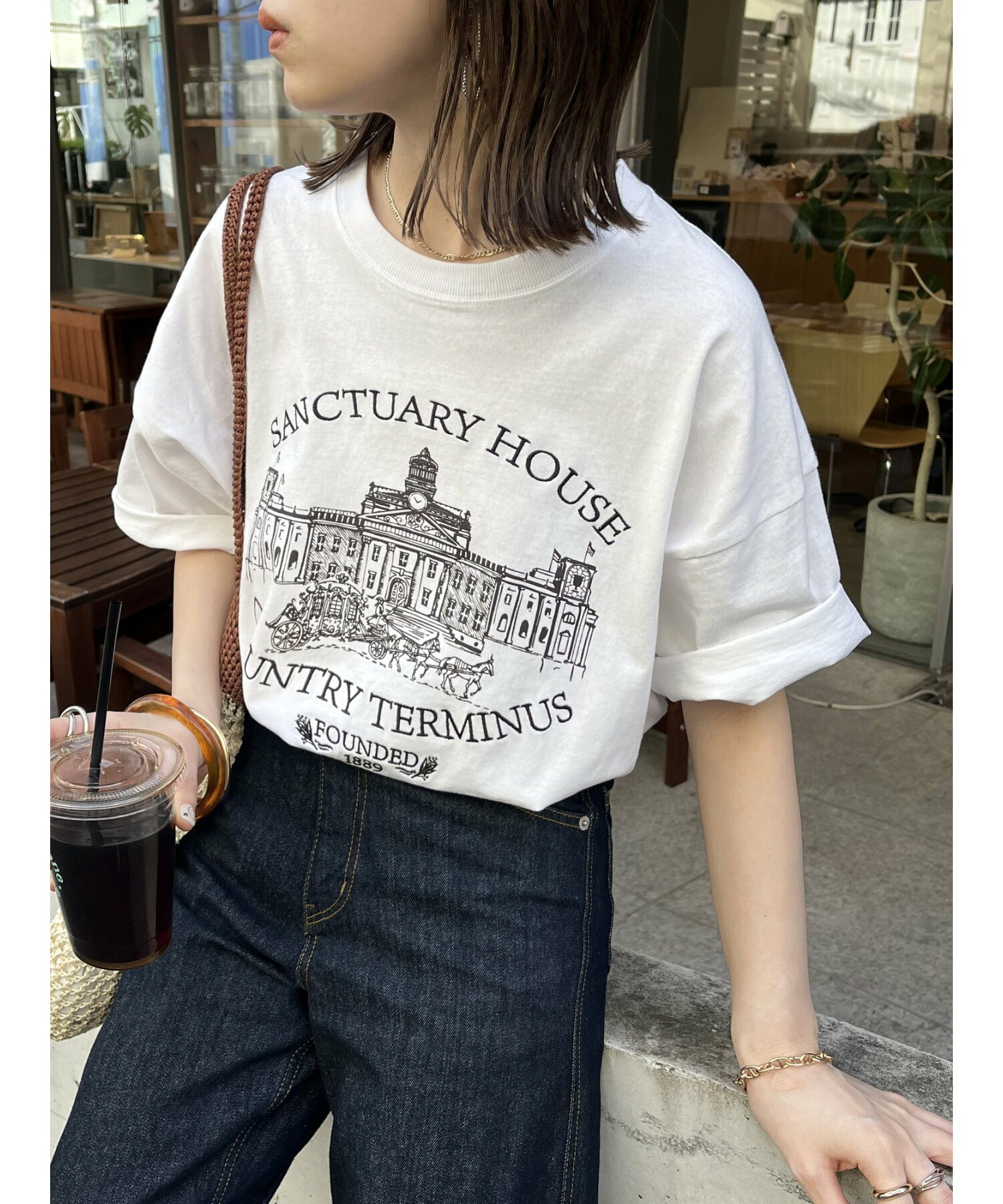 【ユニセックス】《WEB限定》モチーフ刺繍ロゴTシャツ